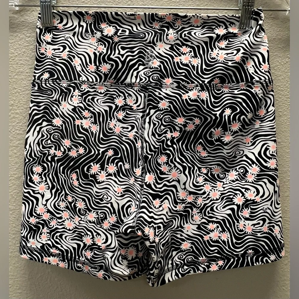 F P Movement Small New With Tags  Black/White Patterned Women's Shorts - Picture 5 of 10